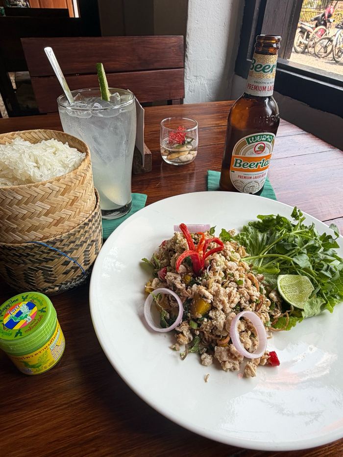 Chicken laap with sticky rice and a Beerlao